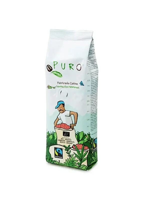 En puro fairtrade kaffepose med en tegning av en mann som plukker kaffebønner i en frodig skog.