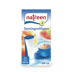 En boks med natreen kunstige søtningstabletter med et bilde av en kopp kaffe og en søtningsdispenser, hvor det står "0 kalorier" og "500 stk.