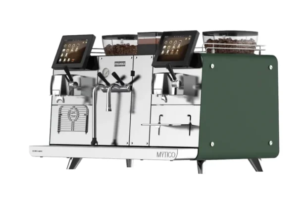 En sølv og grønn Mytico profesjonell espressomaskin med to kaffekverner, doble tuter og berøringsskjermkontroller, satt mot en hvit bakgrunn.